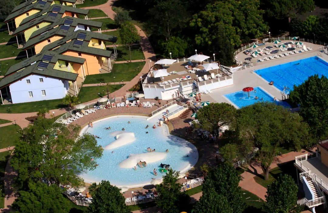 Club Village&Hotel Spiaggia Romea-1